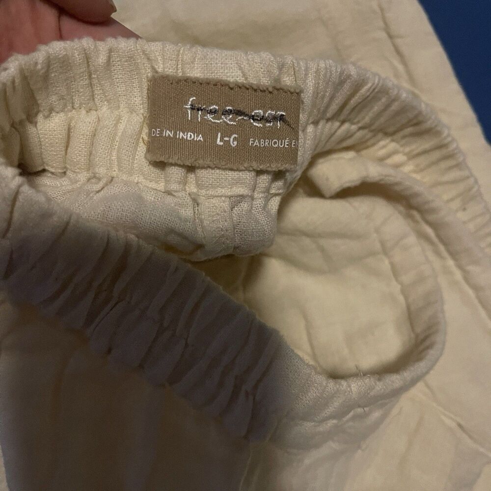 Free People Free-est Breeze Line Linen Cotton Shorts Tea Cookie Size L NWOT - Picture 8 of 8